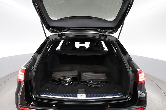 Mercedes-Benz E300 25 of 26