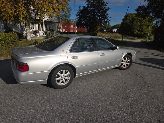 Cadillac Seville STS 2 of 9