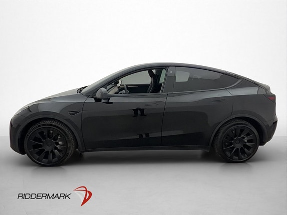 Tesla Model Y 5 of 30