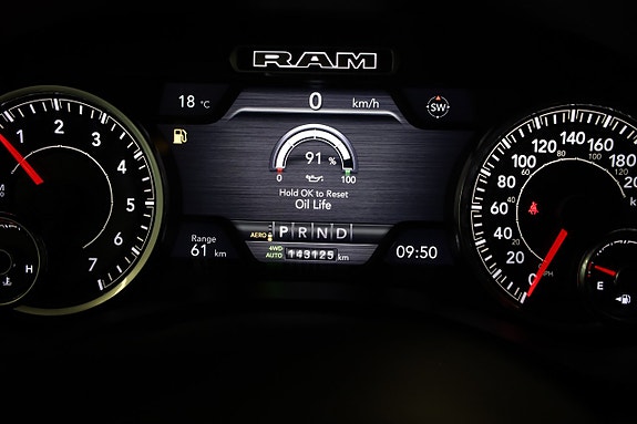 Dodge RAM 1500 13 of 18
