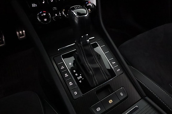 Skoda Superb 24 of 28