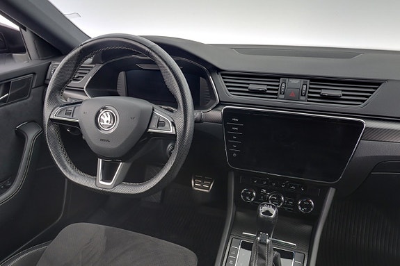 Skoda Superb 15 of 28
