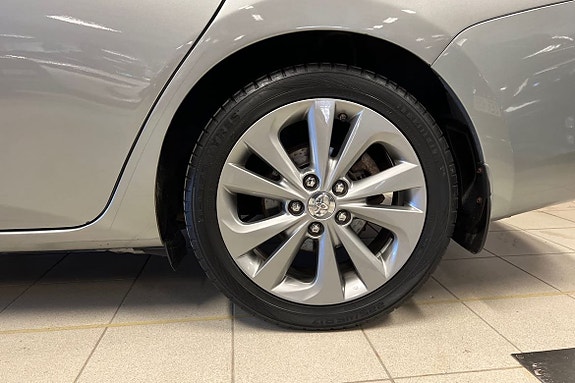 Toyota Auris 17 of 21