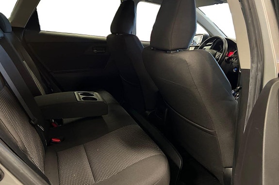 Toyota Auris 9 of 21