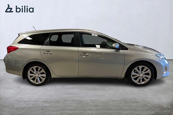 Toyota Auris 18 of 21