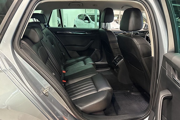 Skoda Superb 23 of 27