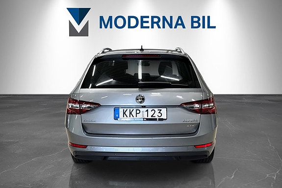 Skoda Superb 5 of 27