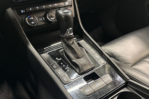 Skoda Superb 19 of 27