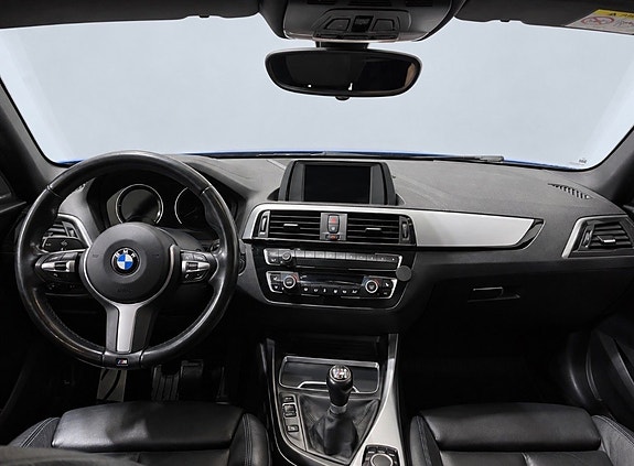 BMW 118i 12 of 19