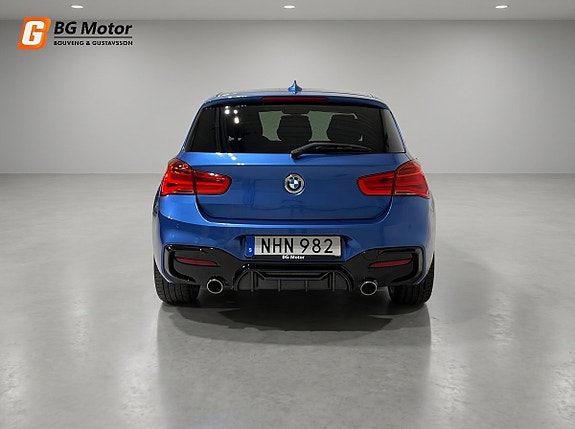 BMW 118i 5 of 19