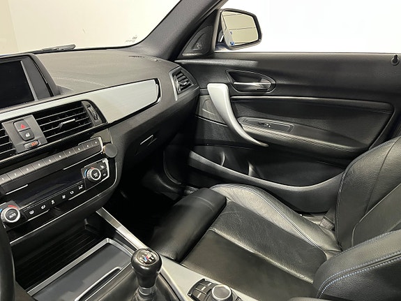 BMW 118i 15 of 19