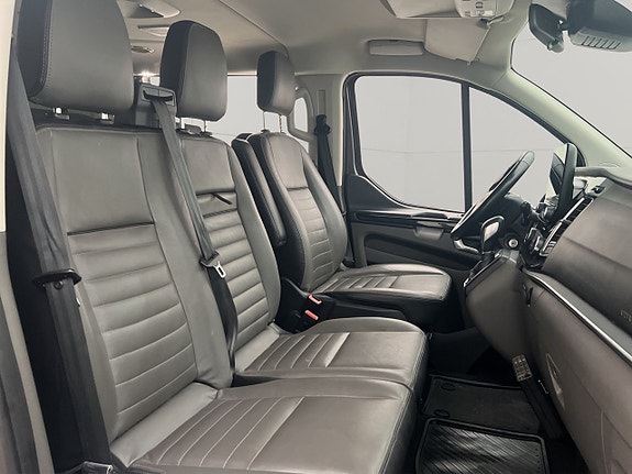 Ford Custom Tourneo 28 of 30