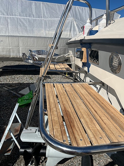 Windy 22 Sport – Volvo Penta 5.0 GXi V8 270 hk – DP-E Duoprop 11 of 11