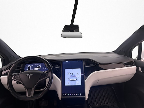 Tesla Model X 16 of 30