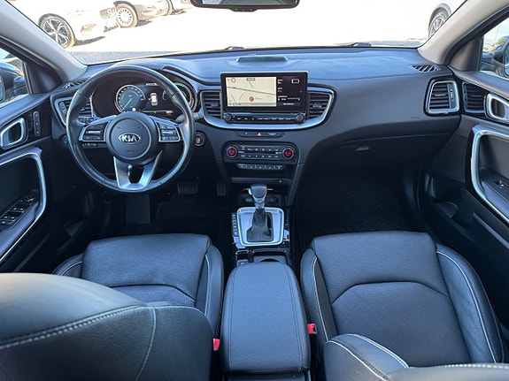 Kia Ceed 10 of 21