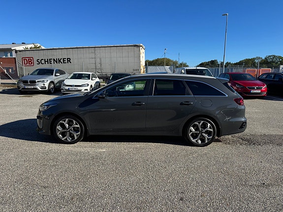 Kia Ceed 4 of 21
