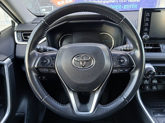 Toyota RAV4 15 of 22