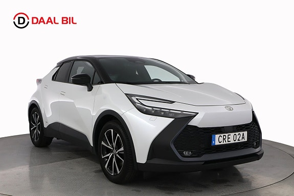 Toyota C-HR 3 of 28