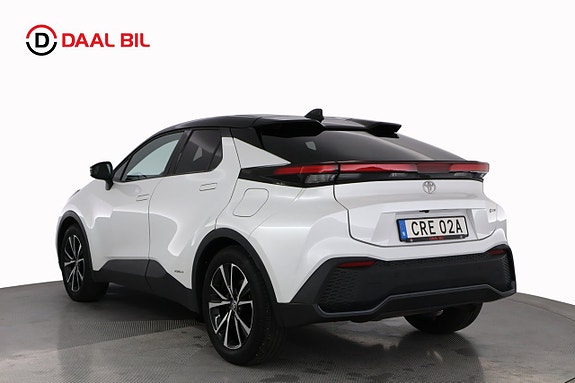 Toyota C-HR 8 of 28