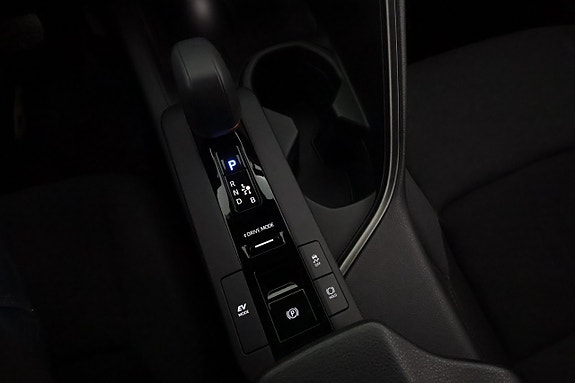 Toyota C-HR 24 of 28