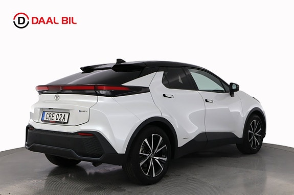 Toyota C-HR 6 of 28