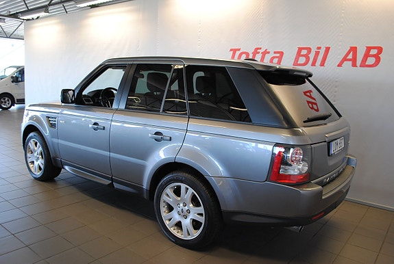 Land Rover Range Rover Sport 4 of 9