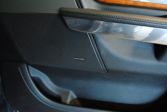 Land Rover Range Rover Sport 6 of 9