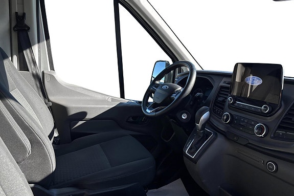 Ford Transit 7 of 11