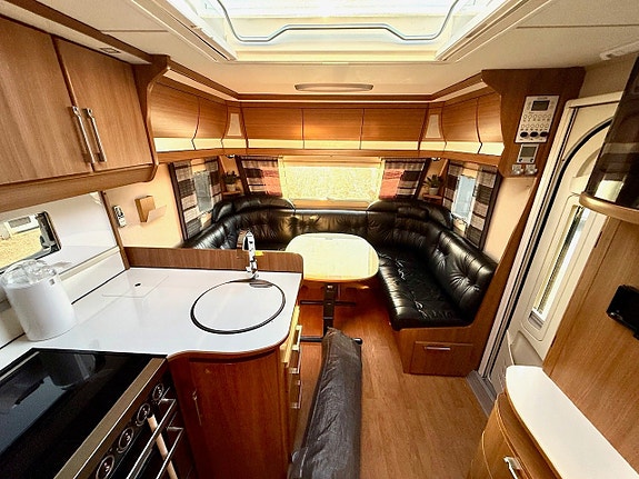 Kabe Royal 590 LGLE  Full Utrustad 18 of 25