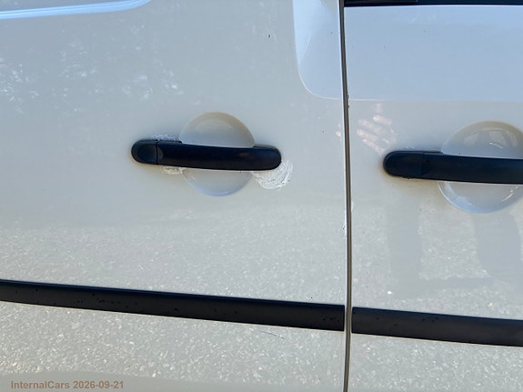 Volkswagen Caddy Maxi 29 of 29