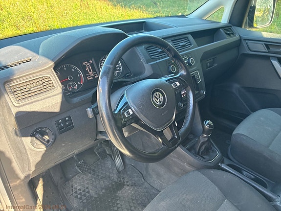 Volkswagen Caddy Maxi 13 of 29