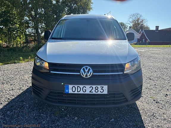 Volkswagen Caddy Maxi 2 of 29