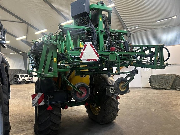 John Deere 840 3 of 5