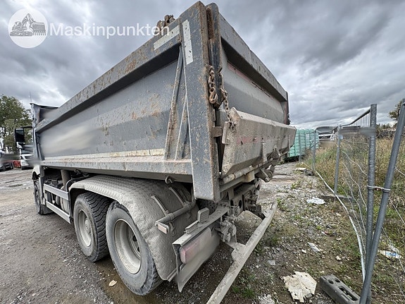 Mercedes-Benz Arocs 6x2 Schaktbil 7 of 27