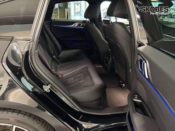BMW 430i 9 of 16