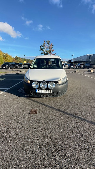 Volkswagen Caddy Maxi 3 of 9
