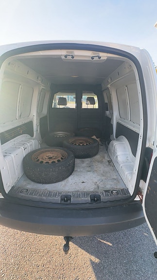 Volkswagen Caddy Maxi 9 of 9
