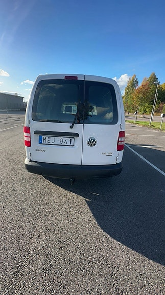 Volkswagen Caddy Maxi 8 of 9