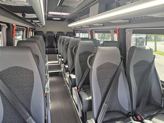 Mercedes-Benz Sprinter 519 CDI - NY Turistbuss 7 of 12