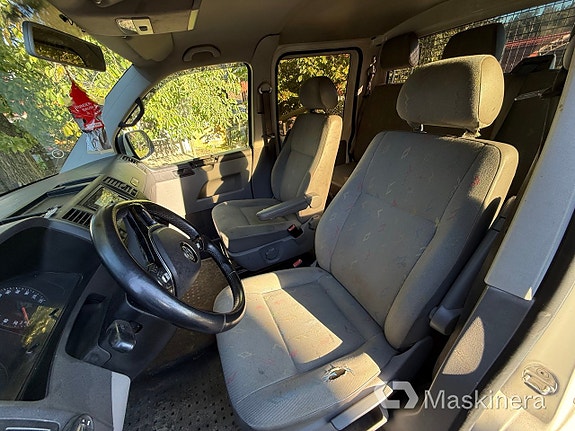 Volkswagen Transporter 7 of 10