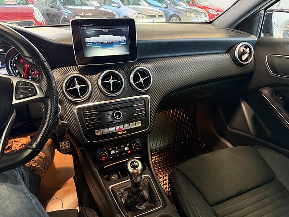 Mercedes-Benz A180 15 of 18