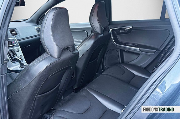 Volvo V60 12 of 12