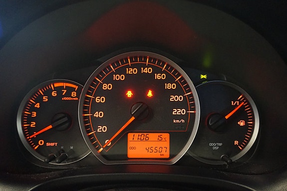 Toyota Yaris 16 of 23