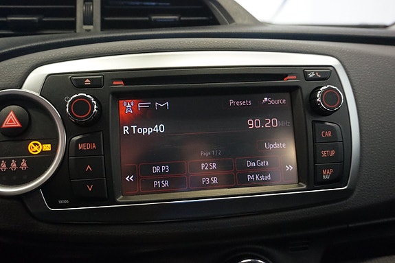Toyota Yaris 18 of 23