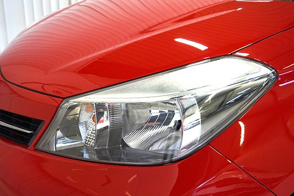 Toyota Yaris 6 of 23