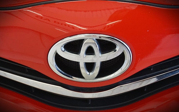 Toyota Yaris 23 of 23