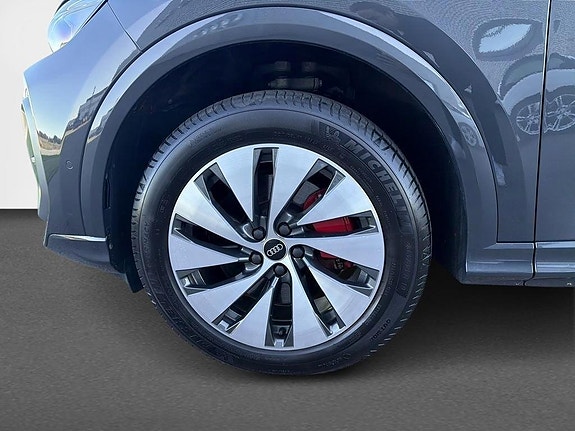 Audi Q5 8 of 15