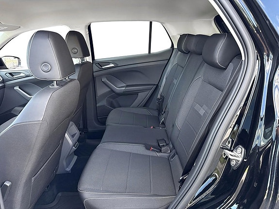 Volkswagen T-Cross 11 of 12