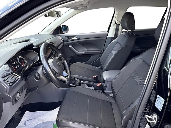 Volkswagen T-Cross 10 of 12