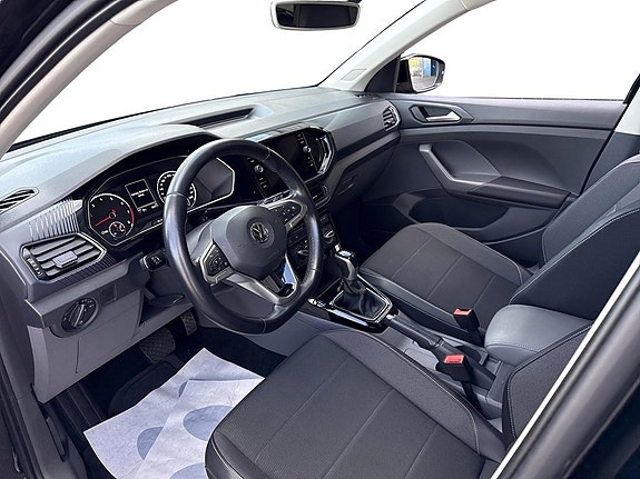 Volkswagen T-Cross 9 of 12